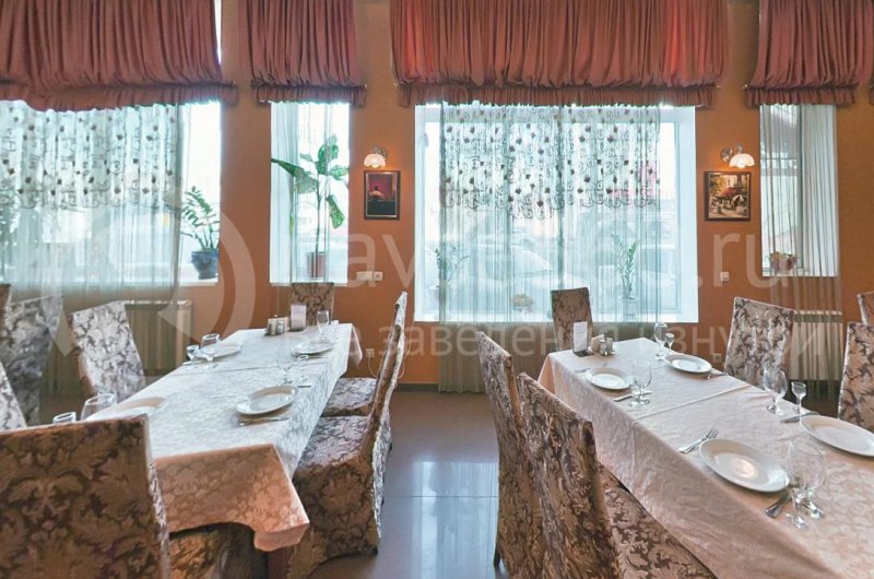 Ресторанно - гостиничный комплекс Голливуд Краснодар, сервировка